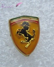 Pin logo écusson d'occasion  Pacy-sur-Eure