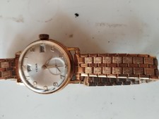 Montre vintage femme d'occasion  Saint-Denis-de-Pile
