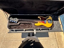 basse fender d'occasion  Expédié en Belgium