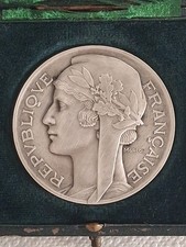 Medaille bronze argenté d'occasion  Istres