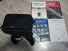 Kit inicial de oboé, sem oboé, estojo, livros para iniciantes. Sintonizador/metrônomo, usado comprar usado  Enviando para Brazil