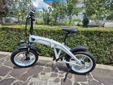 Bicicletta elettrica icone usato  Rovito