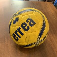 Pallone errea giallo usato  Lucca