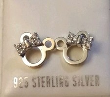 Brincos infantis de prata 925 com zircônia transparente Minnie  comprar usado Brincos infantis de prata 925 com zircônia transparente Minnie  comprar usado  Enviando para Brazil