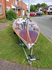 Solo sailing dinghy for sale  BURTON-ON-TRENT