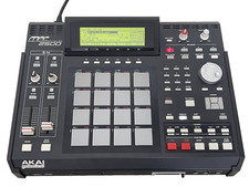 Akai professional mpc2500 d'occasion  Expédié en Belgium