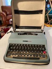 Máquina de escrever vintage Olivetti Underwood Lettera 32 com estojo original, usado comprar usado  Enviando para Brazil