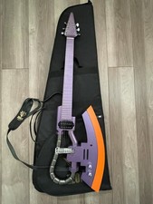 Guitarra elétrica Gundam Zaku Heat Hawk colecionador raro com alça de estojo comprar usado  Enviando para Brazil