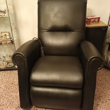 Poltrona elettrica massaggiant usato  San Giuliano Terme