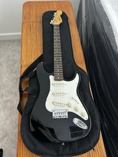 Guitarra elétrica Black Fender Squier Bullet MUITO BOA!! comprar usado  Enviando para Brazil