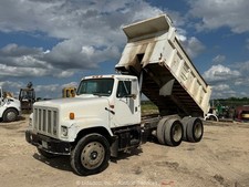 International 2574 navistar for sale  Abbott