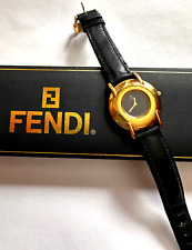 Relógio feminino FENDI 400J quartzo suíço ouro com estojo e recibo originais comprar usado  Enviando para Brazil