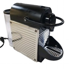 Usado, Máquina de café expresso Nespresso Pixie modelo tipo C60 funcionando muito bem cromado prata! comprar usado  Enviando para Brazil