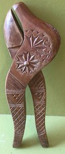 Carved wood nutcracker d'occasion  Expédié en Belgium