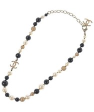 Chanel necklaces black d'occasion  Expédié en Belgium