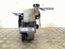 Power steering pump d'occasion  Expédié en Belgium