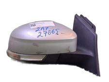 Specchietto retrovisore destro usato  Italia
