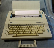 Elektrische schreibmaschine tr gebraucht kaufen  Feichten