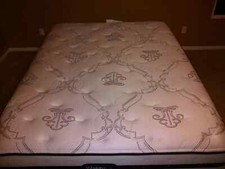 New simmons beauty for sale  Hemet