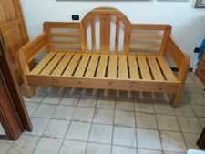 Divano posti legno usato  Decimomannu