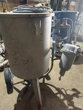 Blast pot clemco for sale  Napoleonville