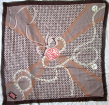 Guess foulard polyester d'occasion  Montferrand-le-Château