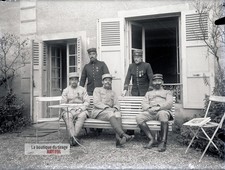 Officiers français décorés d'occasion  Grenade