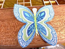 Appliqué papillon brodé d'occasion Appliqué papillon brodé d'occasion  Mont-de-Marsan