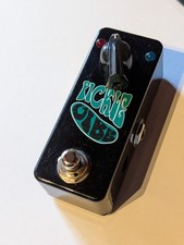Lovepedal pickle vibe usato  Spedire a Italy
