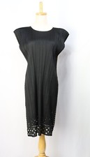 Pleats please black d'occasion  Expédié en Belgium