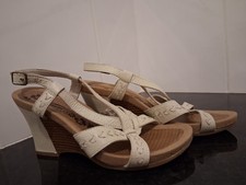 Ladies beige hush for sale  GLASGOW