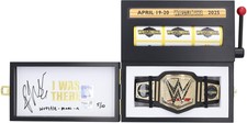 Mini título de caça-níqueis Rhea Ripley WWE assinado WrestleMania 41 com Insc - LE 25 comprar usado  Enviando para Brazil