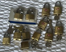 Lote de 12 mini fechaduras de latão para bagagem com chaves BRINKS Masterlock More - TSA comprar usado  Enviando para Brazil