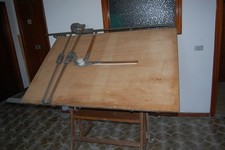 Tavolo disegno legno usato  Agropoli