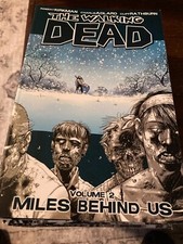 Lote REDUZIDO The Walking Dead TPB Image Comics Robert Kirkman 11 livros lote comprar usado  Enviando para Brazil
