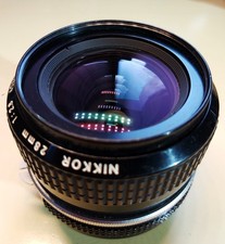 Nikon nikkor 28mm usato  Ravenna