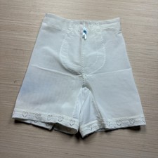 vintage girdle d'occasion  Expédié en Belgium
