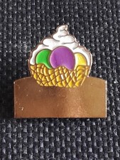 Pin graver gâteau d'occasion  Trouville-sur-Mer