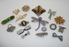 Job lot brooches for sale  SELBY