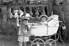 Children siblings pram d'occasion  Expédié en Belgium