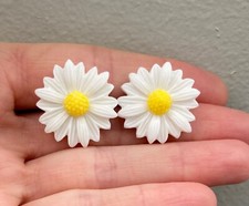 Large daisy flower for sale  Austinburg
