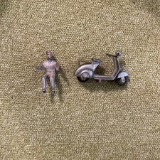 Figurine homme scooter d'occasion  Picquigny