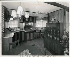 1969 Press Photo "New Dimension" Modelo Cozinha Móvel para Casa - lry24725 comprar usado  Enviando para Brazil