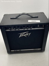 Amplificador combo de guitarra elétrica Peavey Rage 158 preto 15 Watts alça superior comprar usado  Enviando para Brazil