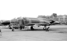 23 Sqn, Phantom FGR.2, XV500 'S' na RAF Wattisham, 8 Aug 1981 - Original B&W neg comprar usado 23 Sqn, Phantom FGR.2, XV500 'S' na RAF Wattisham, 8 Aug 1981 - Original B&W neg comprar usado  Enviando para Brazil