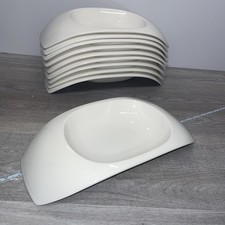 New one plate d'occasion  Expédié en Belgium