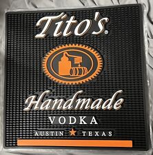 Estera de barra de vodka hecha a mano de TITO'S grande 16"" x 16"" de goma segunda mano  Embacar hacia Argentina