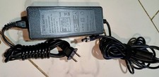 Adaptador de alimentação CA DC 12V 5A 60W. Ele converte energia CA de uma tomada de parede para 12V. comprar usado  Enviando para Brazil