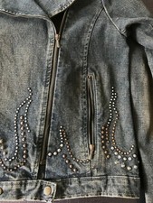 Blouson jeans clouté d'occasion  Neuilly-sur-Seine