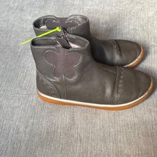 Botas de tornozelo infantis de couro cinza detalhe de borboleta zíper lateral sapatos infantis comprar usado  Enviando para Brazil